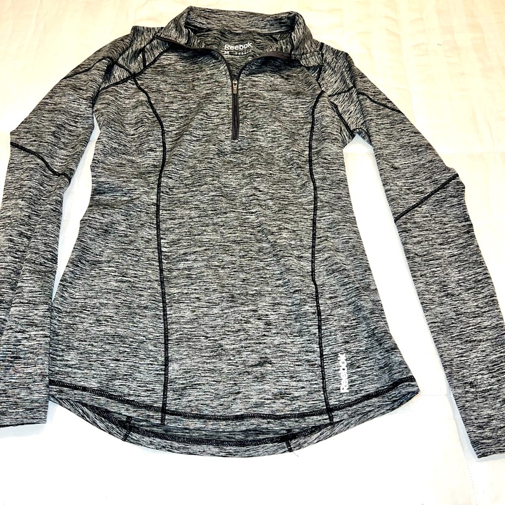 Women’s Reebok running/athletic tight stretch long sleeve medium
